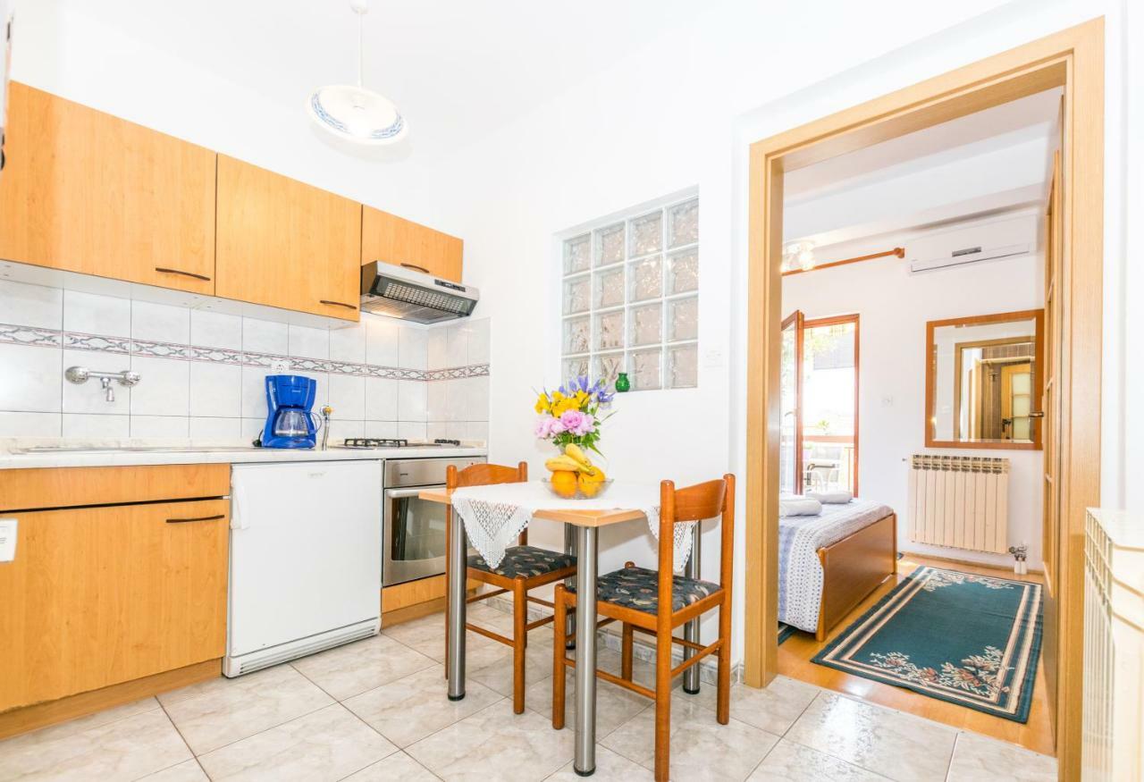 Apartment Darinka Póla Kültér fotó