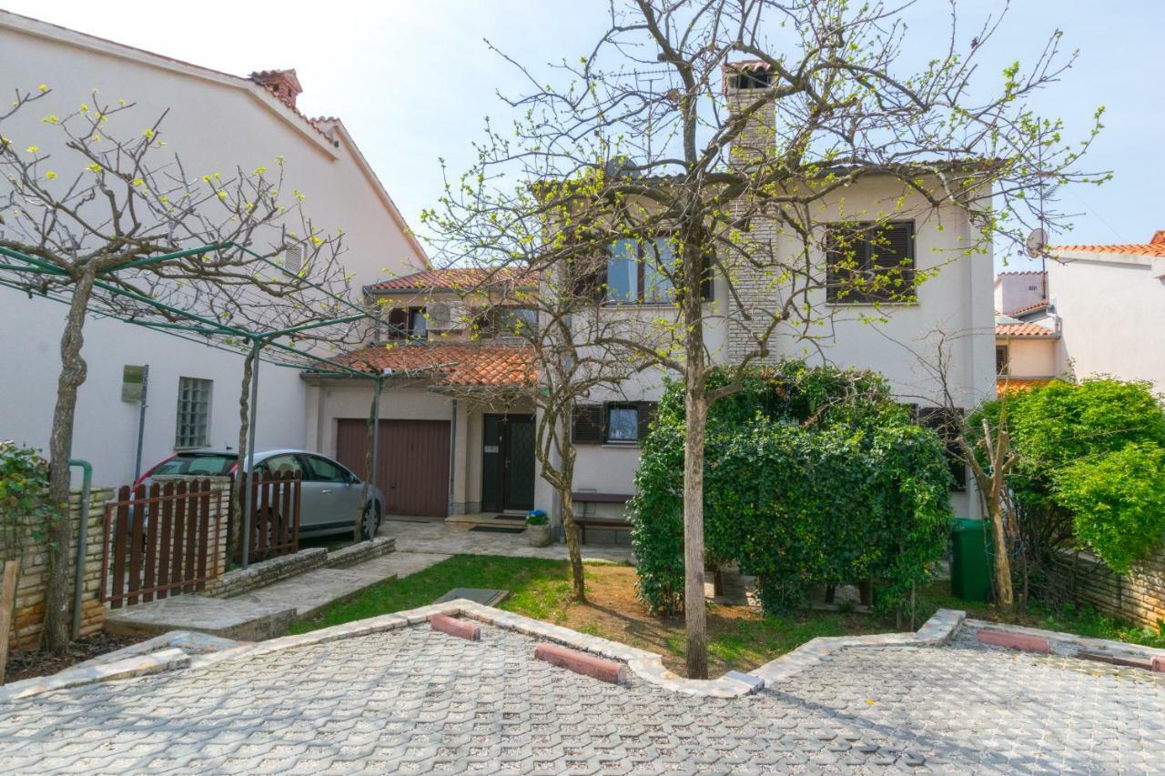 Apartment Darinka Póla Kültér fotó